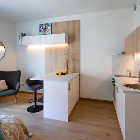 Leonardo Studio In City Center Apartament