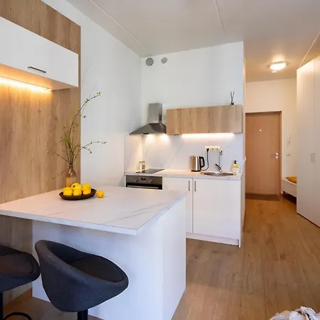 Leonardo Studio In City Center דירה