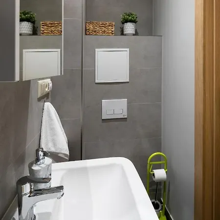 דירה Leonardo Studio In City Center *
